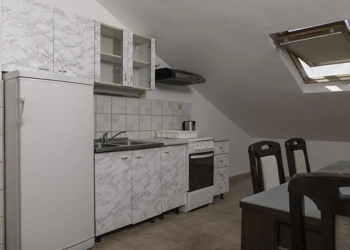 Apartamento With A Parking Space Stobrec, - 15972